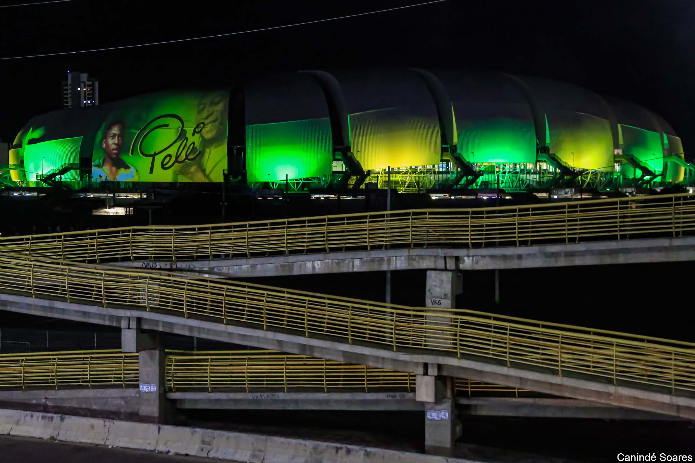 ARENA DAS DUNAS PRESTA HOMENAGEM AO REI PELÉ - Arena das Dunas