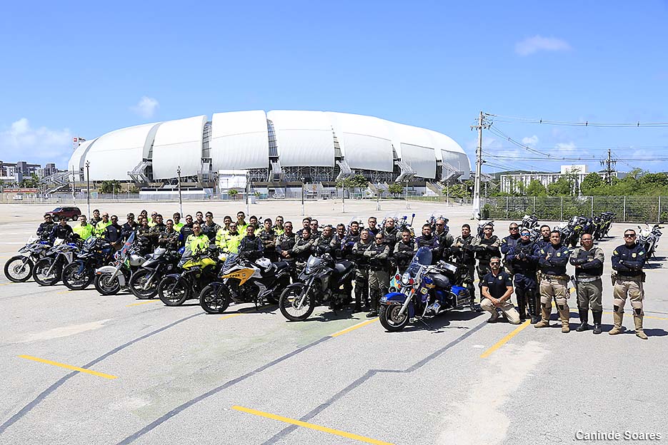 Policiais de várias forças de segurança fazem Treinamento de Maneabilidade em Motocicletas voltada à atividade Policial