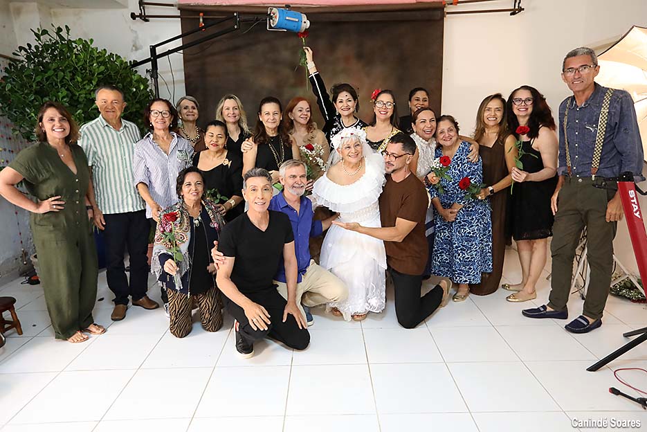 Evento Cena Aberta realiza 1ª edição “Amor” no estúdio de Paulo Oliveira
