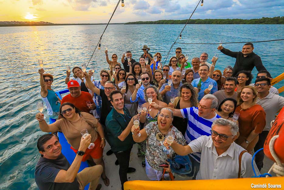 Confra Femptur Sunset no Potengi reúne parceiros para celebrar o turismo potiguar em um dos cenários mais belos de Natal