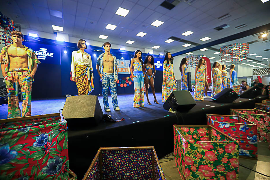 Moda e artesanato: George Azevedo estreia desfiles na 31ª FIART e projeta Semana de Moda para 2027 – Imagens da quarta-feira