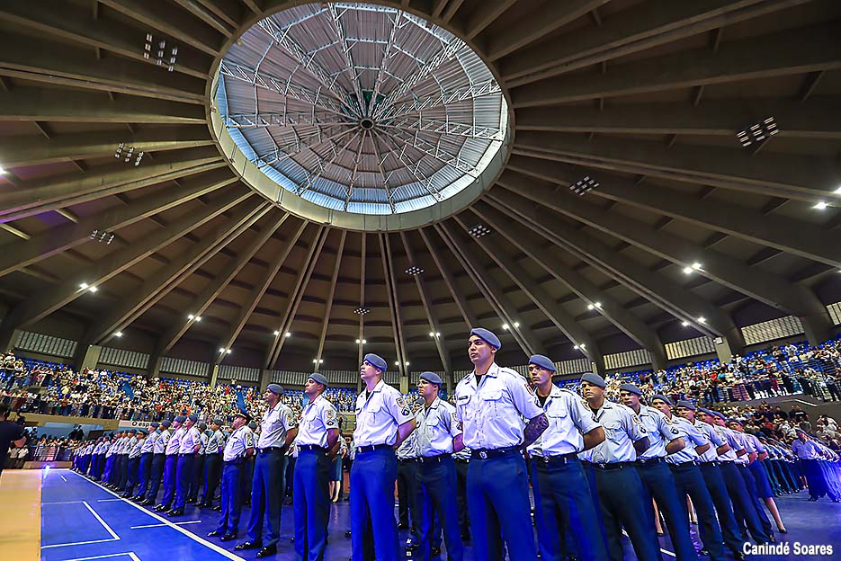 Nova turma de soldados da Polícia Militar do RN, formada por 301 homens e 70 mulheres,