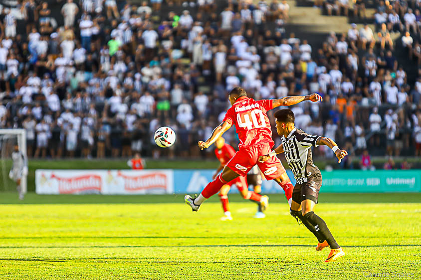Cada um com gol de Wellington, ABC e América empatam no Frasqueirão