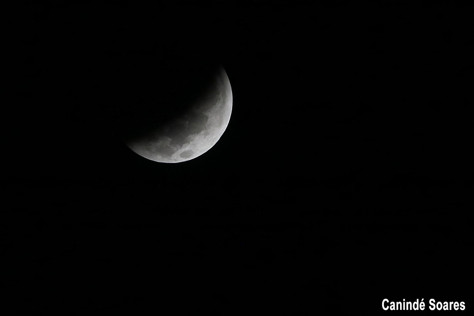 Eclipse lunar
